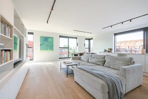 TV, offices