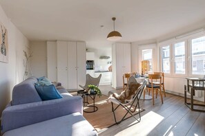 TV, offices - Casiola - Sunny apartment in the center of De Haan (De Haan)