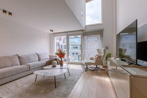 TV, offices - Casiola - Lovely and open apartment on prime location (Knokke-Heist)