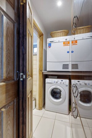 Interior - Anna’s Stylish House - Near Legoland (Windsor)