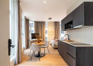 Interior - Casiola - Modern Studio with Views (Gent)