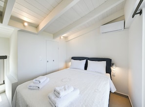 Superior-Maisonette, Meerblick | Verdunkelungsvorhänge, schallisolierte Zimmer, Bügeleisen/Bügelbrett