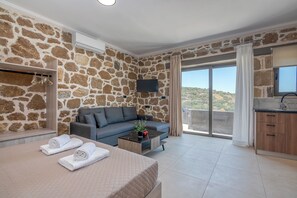 1 bedroom, iron/ironing board, free WiFi, bed sheets - Liastera Luxury Apartments & Studios II (Phalasarna)