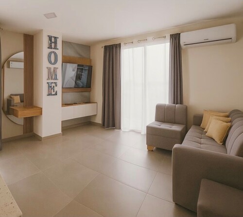 Beautiful 2-bedroom apartment in Salinas