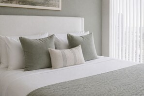 Basic Twin Room - Meadowgate Stays (Toronto)