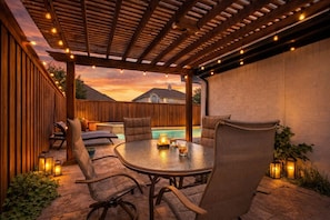 Outdoor dining - Resort-Style Allen Home | Pool | Spa | Theater (allen)