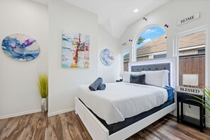 Iron/ironing board, free WiFi, bed sheets