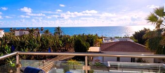 Luxury Paphos Villa: 5BR, Private Pool & Hot Tub | Near Sea | Flexible Stay
