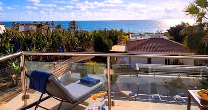 Luxury Paphos Villa: 5BR, Private Pool & Hot Tub | Near Sea | Flexible Stay