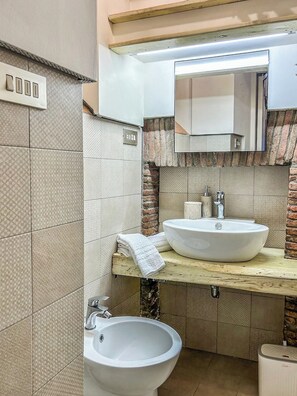 Bathroom - La dimora di GI - Nel centro storico di Viterbo (Viterbo)