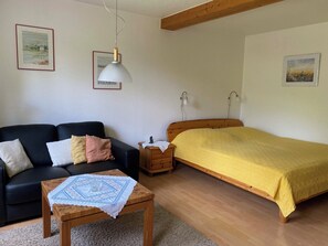 2 bedrooms, iron/ironing board, travel cot, free WiFi - Mimosa - compact 65 m² with flexible use of space in the historic Lindnerhof (Osterode am Harz)