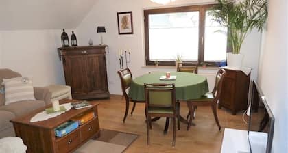 Wohnung am Schwimmbad mit E-Ladestation