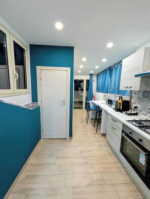 Private kitchen - Historic17 - Apartment with Etna and Sea View x 3 (Catania)