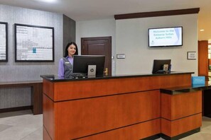 Lobby - Hilton Auburn Hills Suites (Auburn Hills)