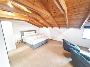 Iron/ironing board, free WiFi - Viki's Sea View Apartment (Lefkada)
