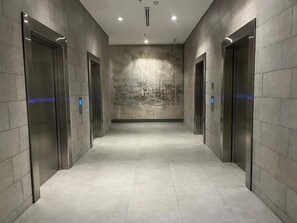 アパートメント バルコニー パーシャルシービュー | 内装