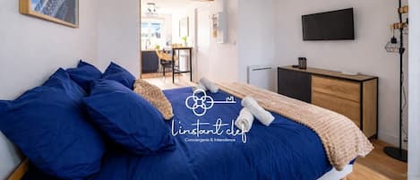 Internet, bed sheets