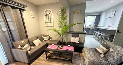 Cozy 2-bedroom apartment in beautiful Ewing Township with AC