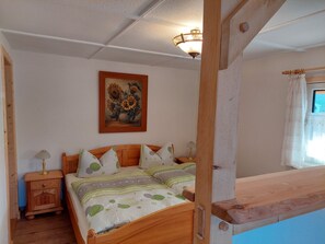 Room - Cozy wooden cottage under the small Zschirnstein (Kleingießhübel)