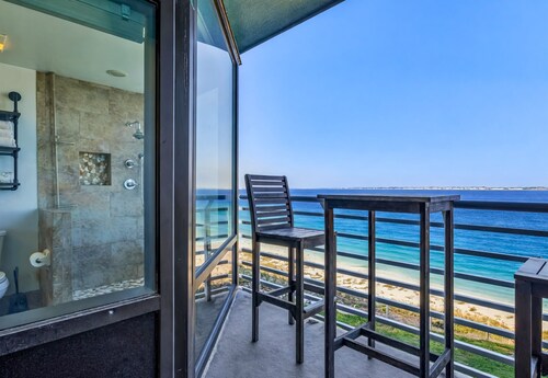 2BD Condo | Pensacola Beach | Pool