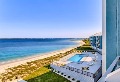 2BD Condo | Pensacola Beach | Pool