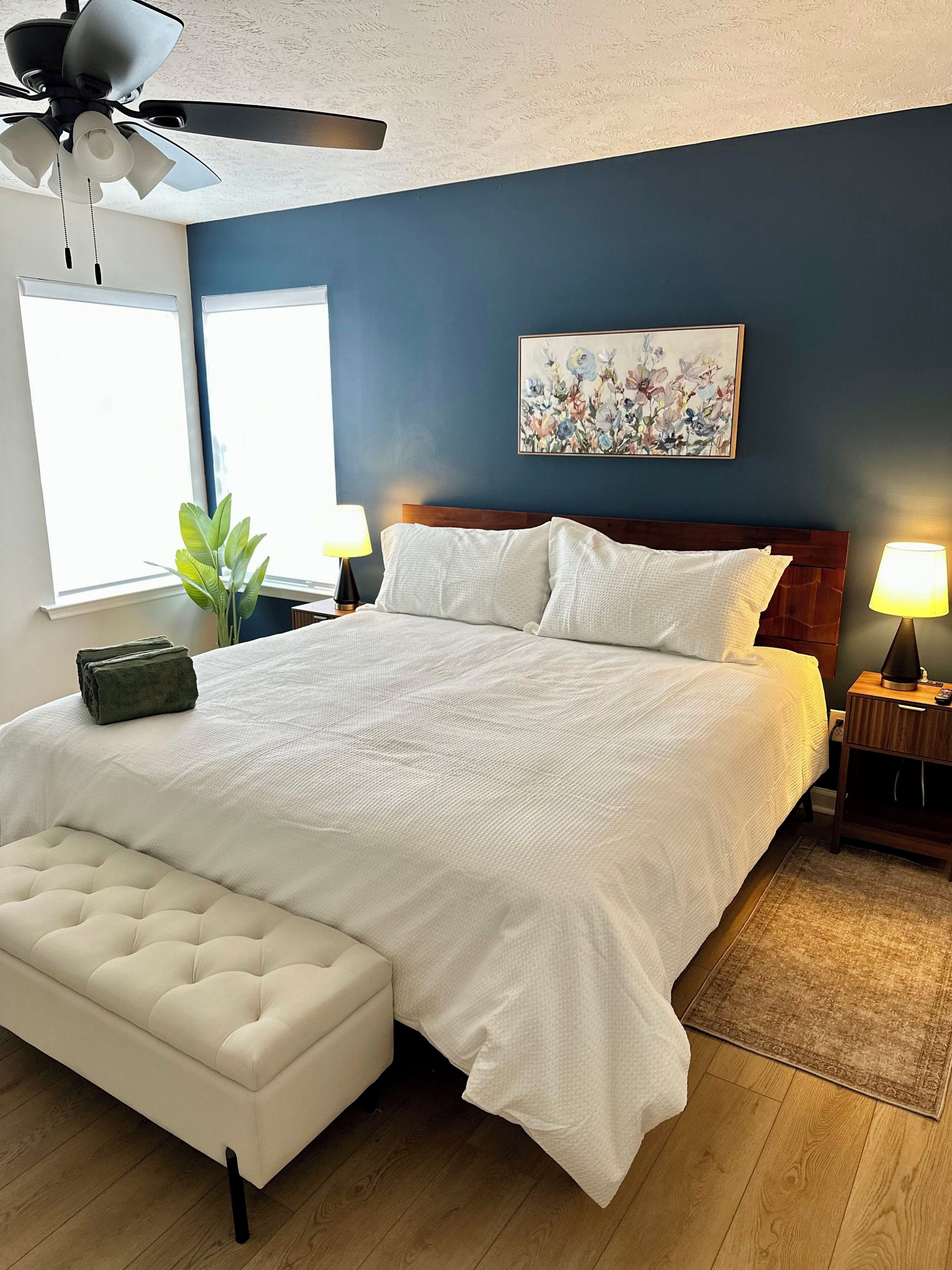 Iron/ironing board, WiFi, bed sheets