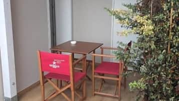 Superior Double Room | Outdoor dining