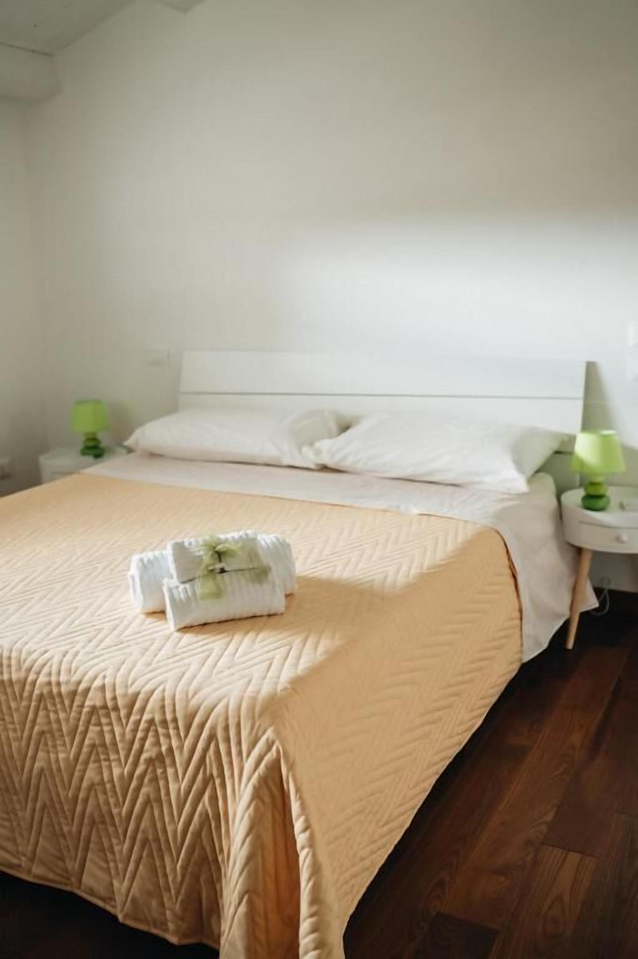 Wifi gratis y ropa de cama 