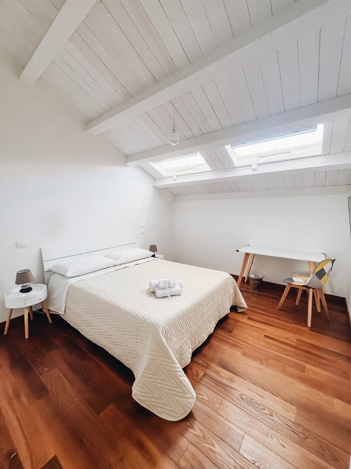 Double Room | Free WiFi, bed sheets