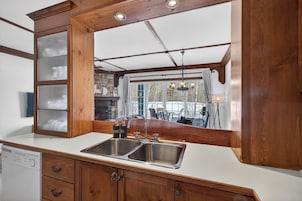 Comfort Condo | Private kitchen