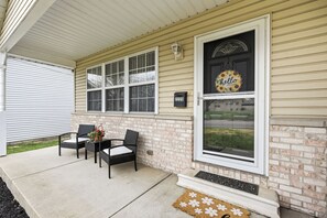 Exterior detail - Near BSU and IU Health 3 bedroom, 2 bathroom home. Great location. (Muncie)