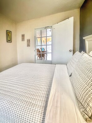 Nhà, quang cảnh vườn