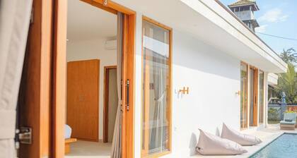Dolphin 2 – Chambre double deluxe dans une nouvelle villa sur la plage de Lovina