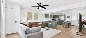 Woolery Haven- stylish & super convenient sleeps6!