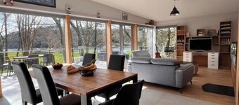 Architect-designed wooden house with breathtaking panoramic view of the Vilaine river