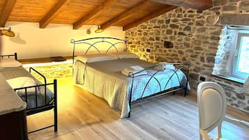 4 chambres, bureau, fer et planche à repasser, Wi-Fi gratuit