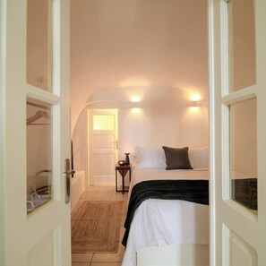 Romantic Room, Sea View - Caldera Whisper Caves (Santorini)