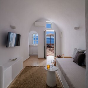 Romanttinen huone, merinäköala | Oleskelualue