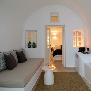 Romantic Room, Sea View | Living area