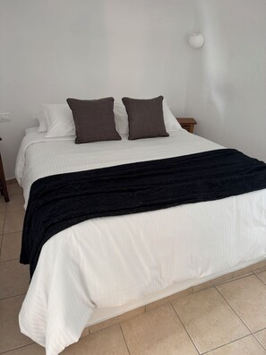 Romantic Room, Sea View - Caldera Whisper Caves (Santorini)