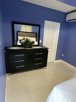 Room - Lamor's Place (Fort Lauderdale)