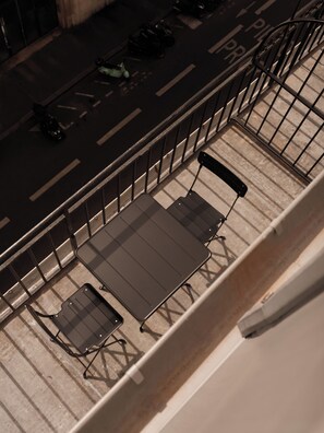 Chambre Double Panoramique, balcon, vue ville | Terrasse/Patio