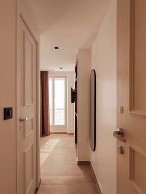 Chambre Double Deluxe | Coffres-forts dans les chambres, chambres insonorisées
