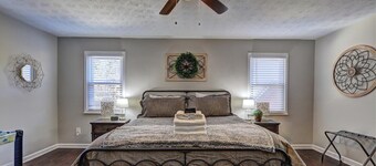 The Red Ranch - Near Six Flags & ATL Attractions!