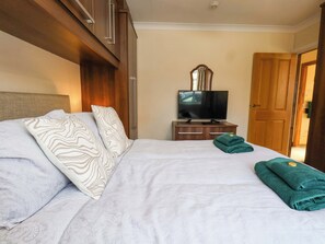 3 bedrooms, individually decorated, individually furnished, free WiFi - The Nook (Whitby)