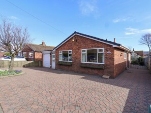 Exterior - The Nook (Whitby)