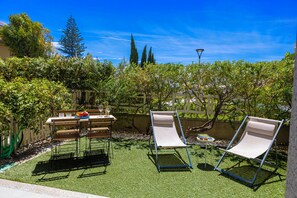 Outdoor dining - La Casa degli Angioletti (Marina di Andora)