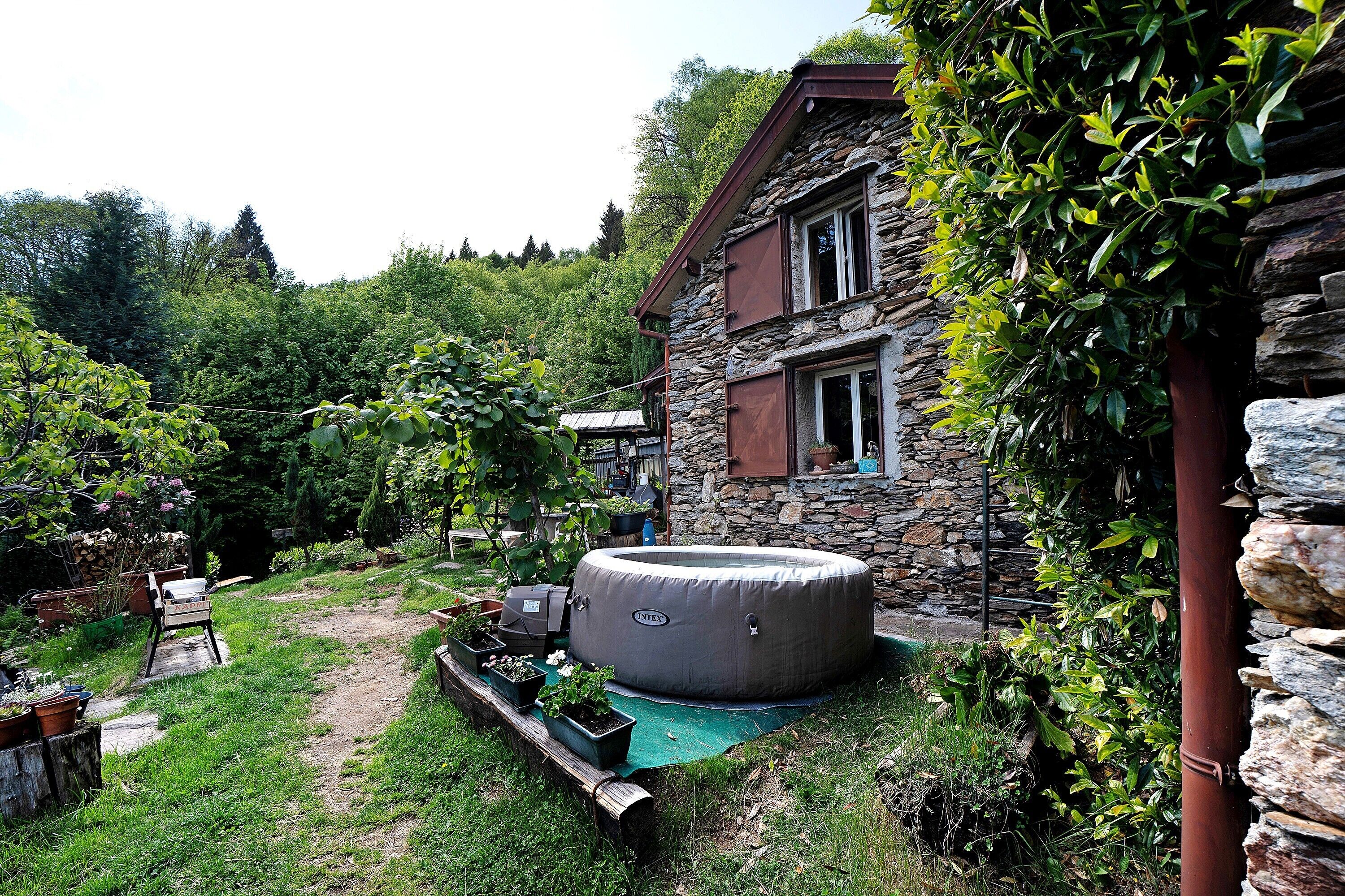 Idromassaggio all'aperto