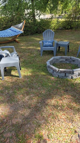 Cozy Country Cottage in enchanting Statesboro with AC