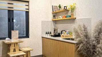 Standard-Apartment, Stadtblick | Speisen